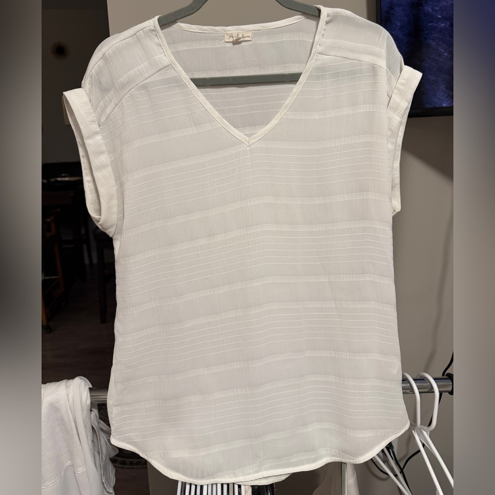 Elegant White V-Neck Women's Top